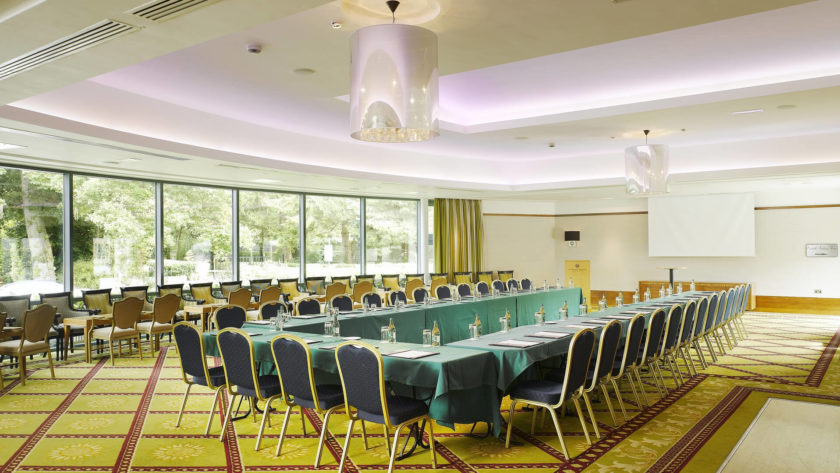oak room, U-Shape