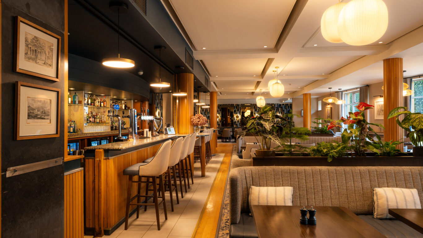 Terrace Bar Interior (11)