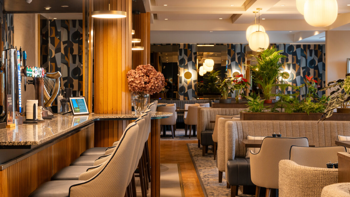 Terrace Bar Interior (16)