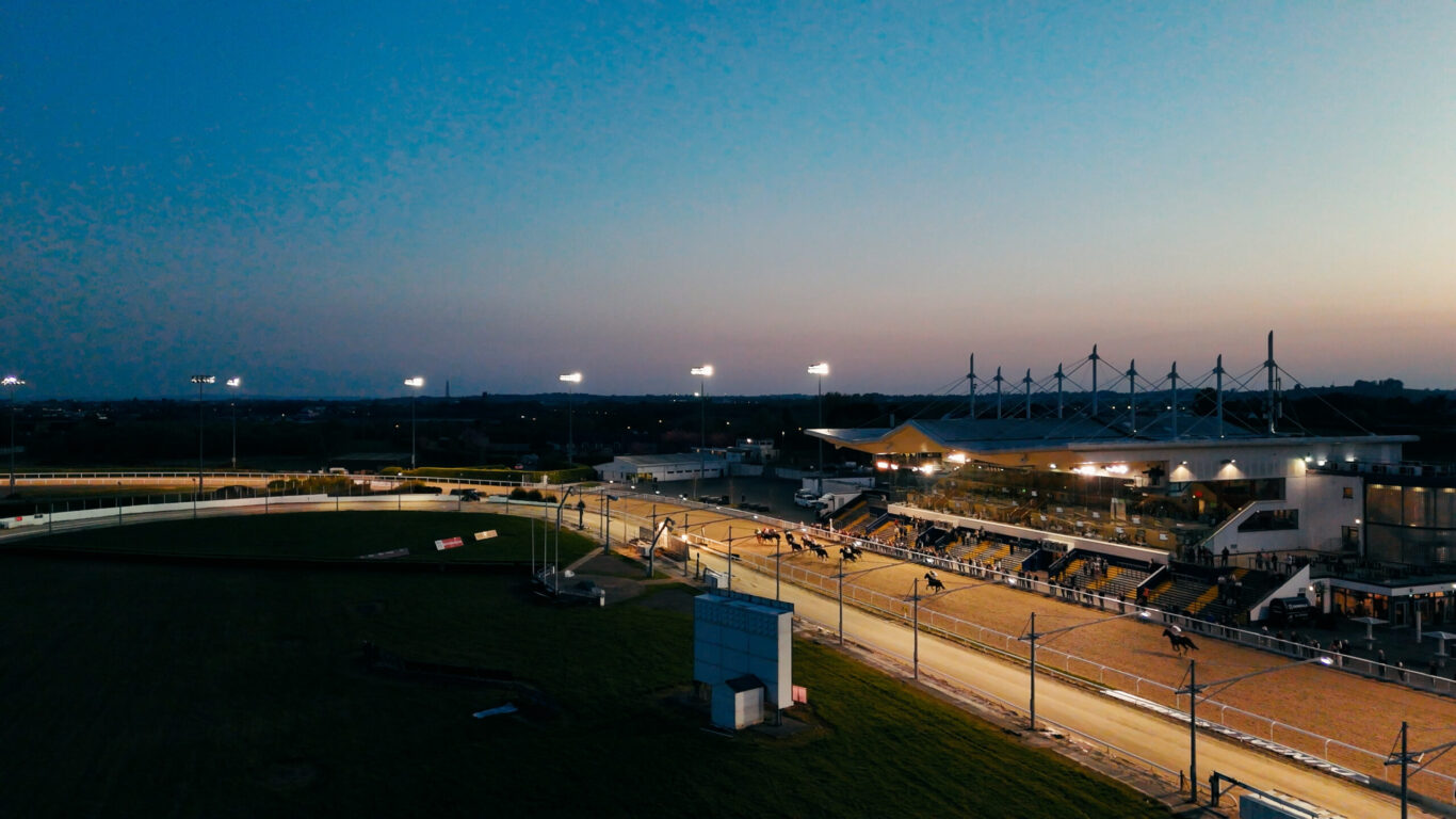 Racing at Dundalk Stadium